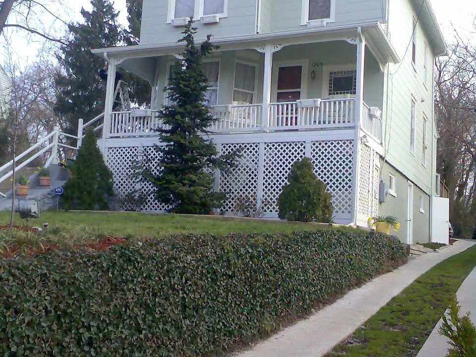 2nd image of 1205 Perry St NE