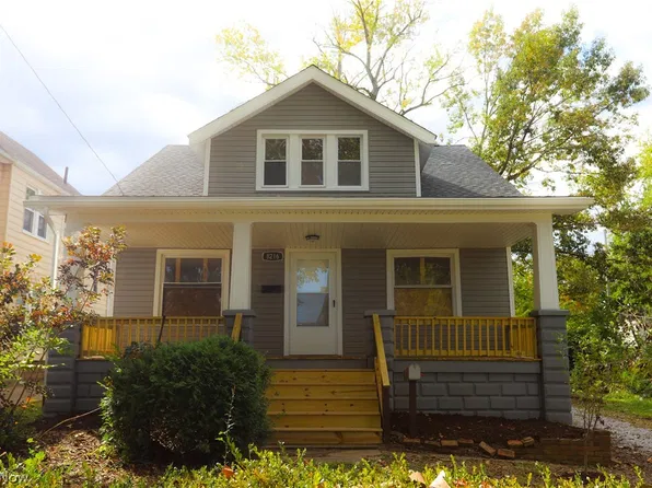 8216 Vineyard Ave, Cleveland, OH 44105