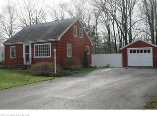 87 Middle Rd, Falmouth, ME 04105