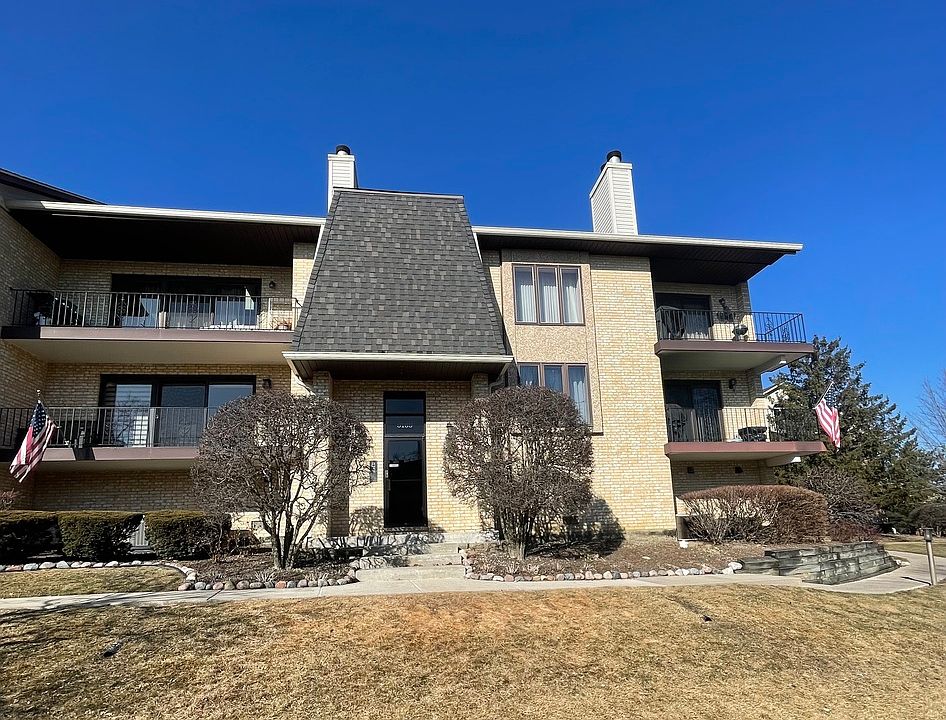2nd image of 9169 Del Prado Dr APT 2E