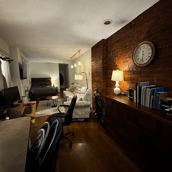 8 Battery St #6 — Photo 17