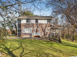 45 Eastern Pkwy, Germantown, NY 12526