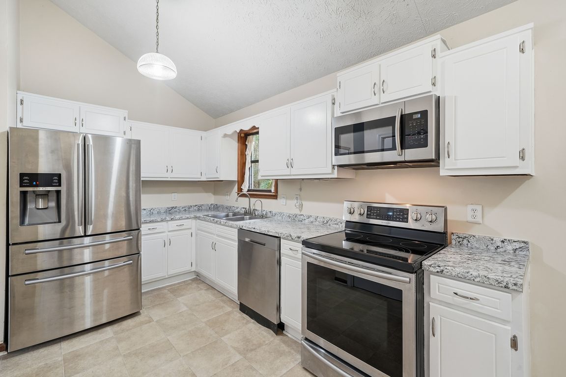 next background image