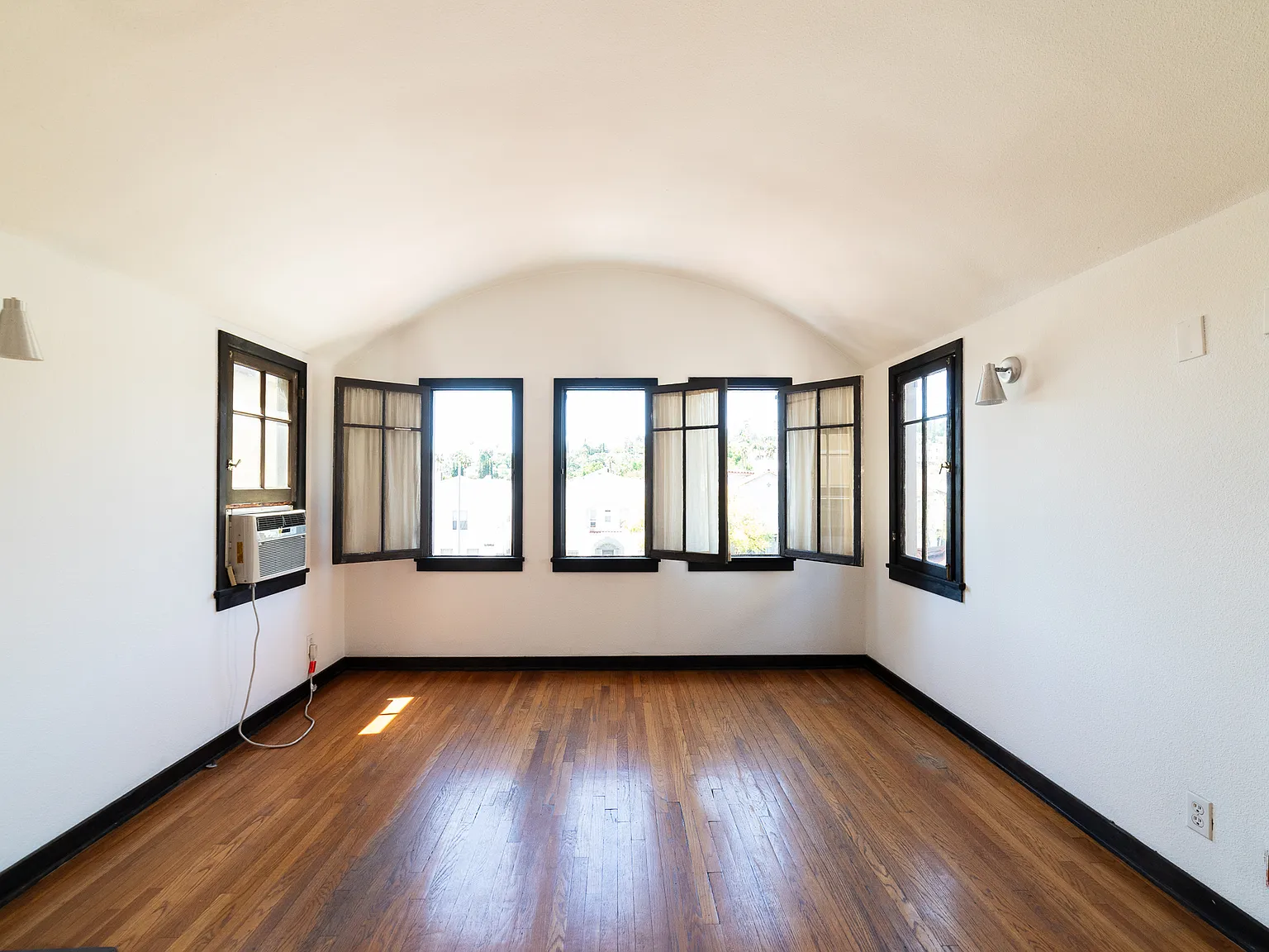 1930s Craftsman 1BR | Light-Filled, Gated, & Steps to the Reservoir — Photo 3