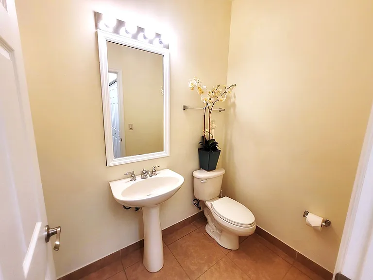 2582 Langrove Ln SW — Photo 5