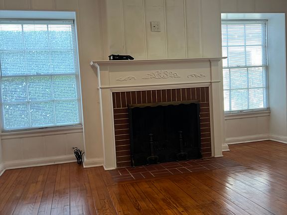 5th image of 417 N Marengo Ave