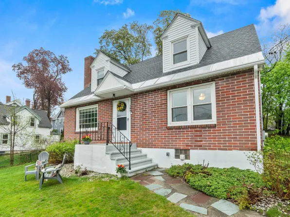 189 Russell Street, Manchester, NH 03104