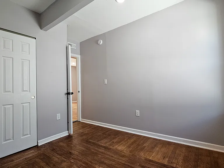 48 Daisy St #2B — Photo 5