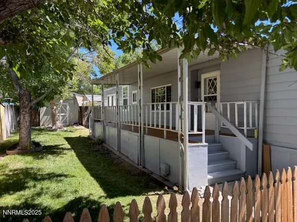 255 Zircon Dr, Reno, NV 89521