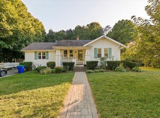 376 Plain St, Rockland, MA 02370
