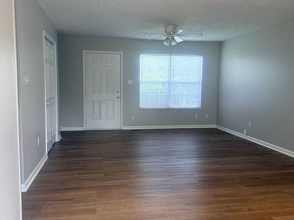 2nd image of 2519 Cedar Ln