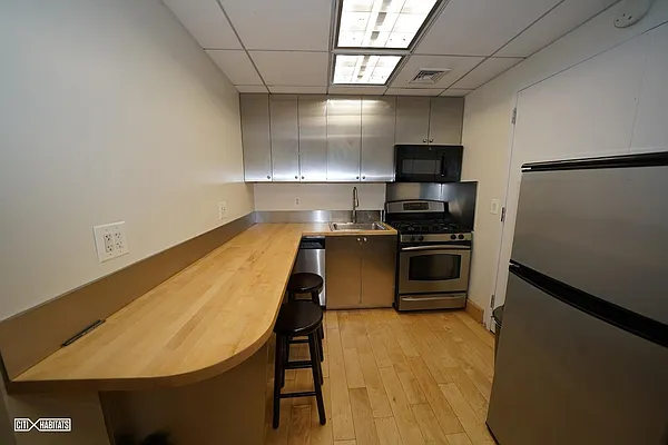 Rented by Citi Habitats | media 12