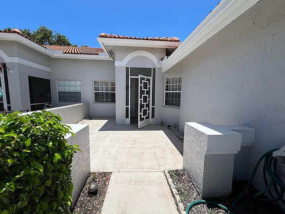 4th image of 8044 Summer Shores Drive