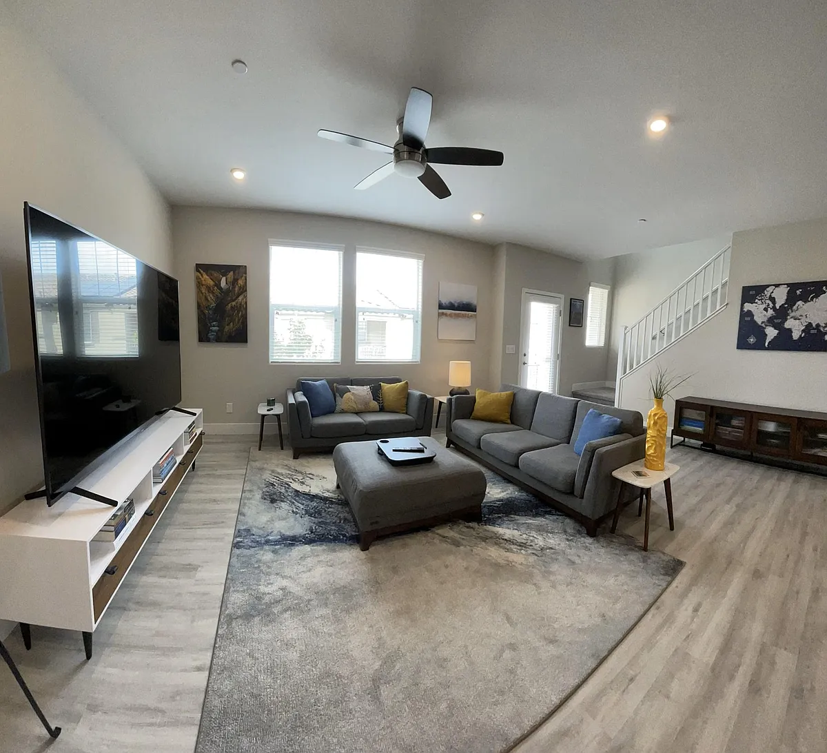 Second floor living room - 490 Anthurium Pl