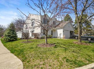 460 Thomas Paine Ct, Aurora, IL 60504