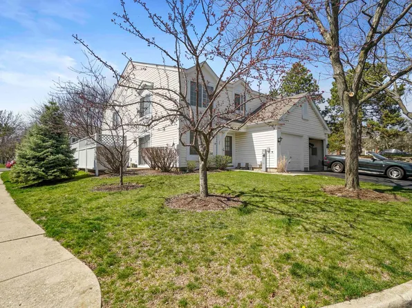 460 Thomas Paine Ct, Aurora, IL 60504