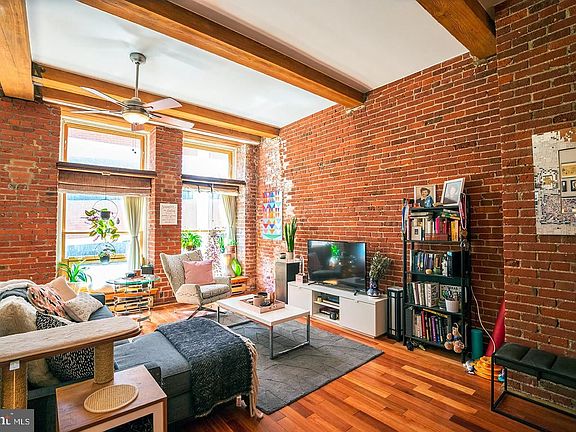 2nd image of 122 Chestnut St #24-203