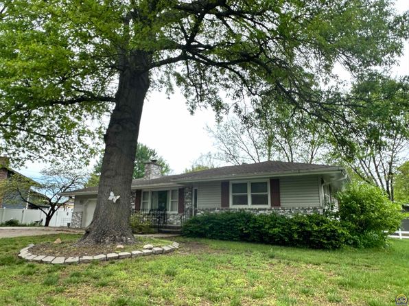 2202 W 15th Ave, Emporia, KS 66801