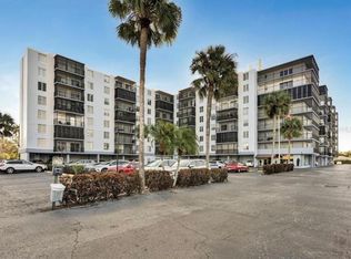 2901 26th St W APT 301, Bradenton, FL 34205