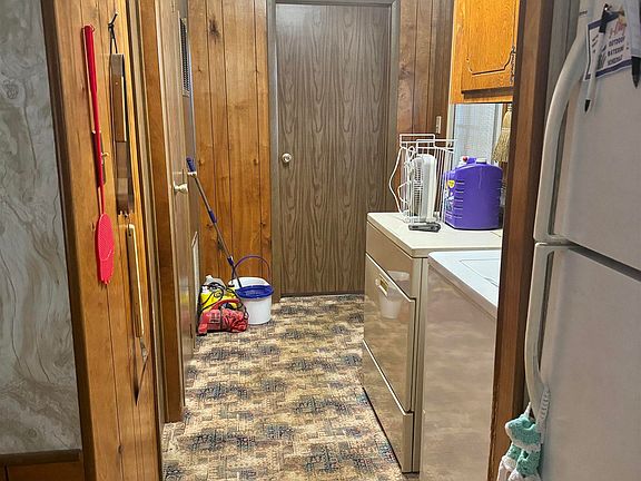 5th image of 702 Ranchero Pl