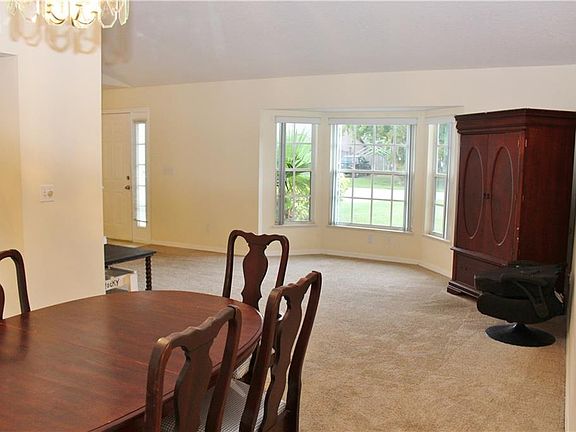 5th image of 2830 SE Eagle Dr