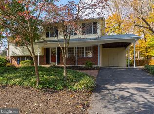 5302 Russett Rd, Rockville, MD 20853