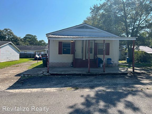 3rd image of 4512 Peach St #3