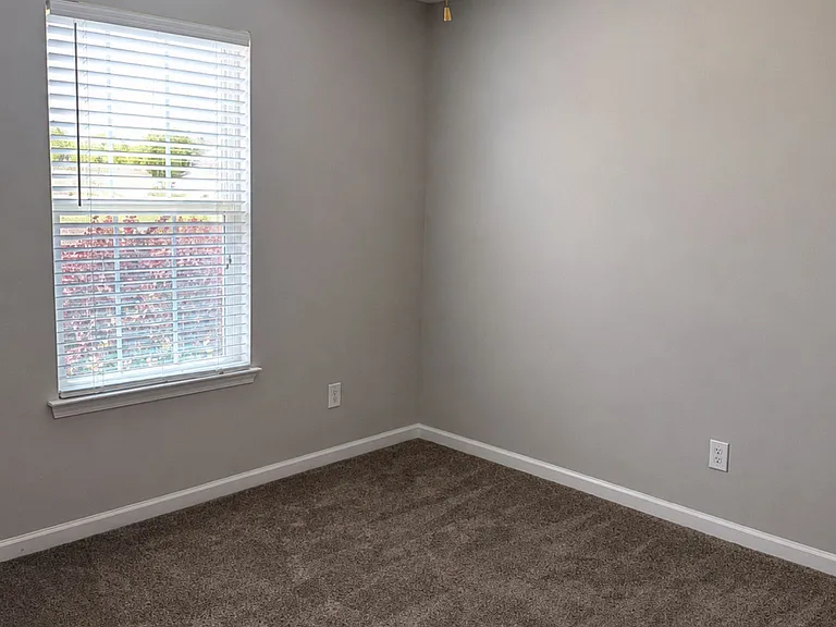 4424 Roundwood Ct — Photo 13
