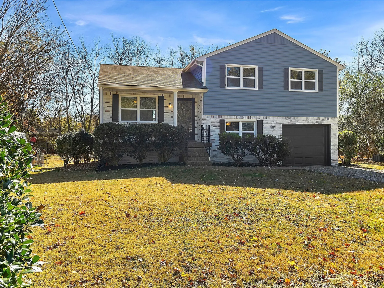 4 bed, 2.0 bath, 1288 sqft, $2,295 — Photo 2