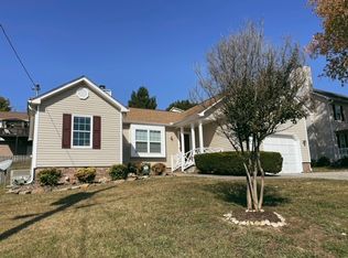 636 Summerdale Dr, Knoxville, TN 37934