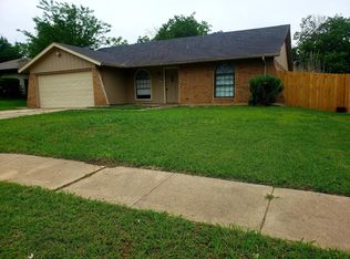 1303 Natches Dr, Arlington, TX 76014