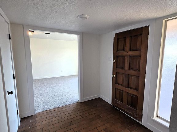 2nd image of 1713 Glenarm Dr