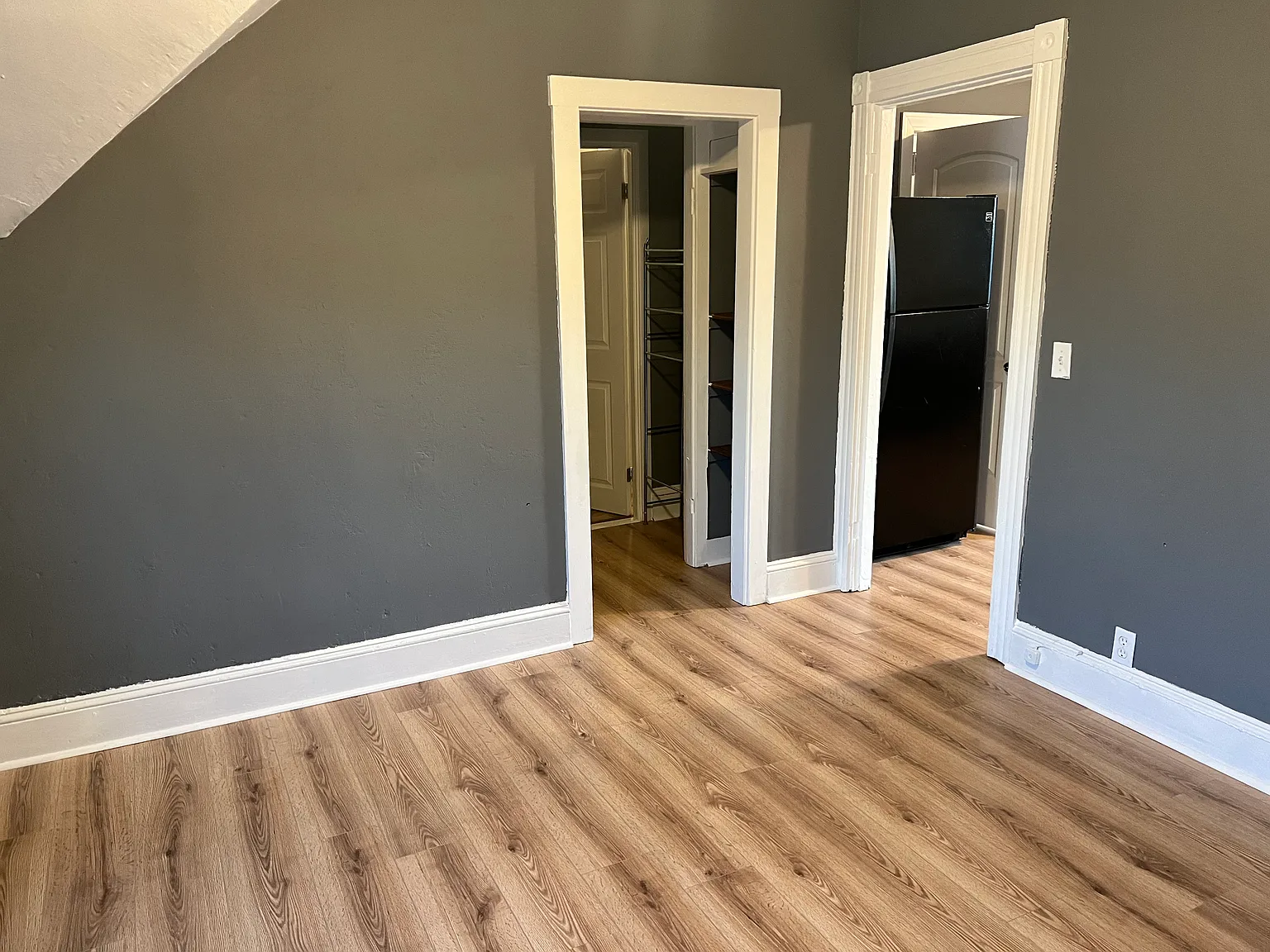 2 bed, 955 sqft, $1,800 — Photo 3