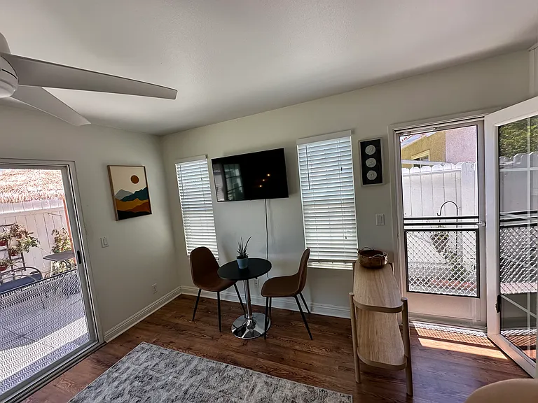 Living Room area, breakfast nook