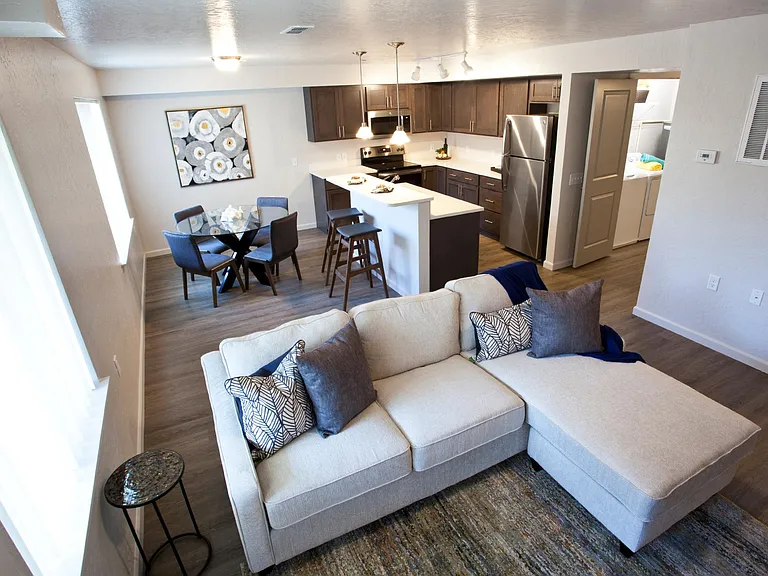 2x2 Living & Kitchen