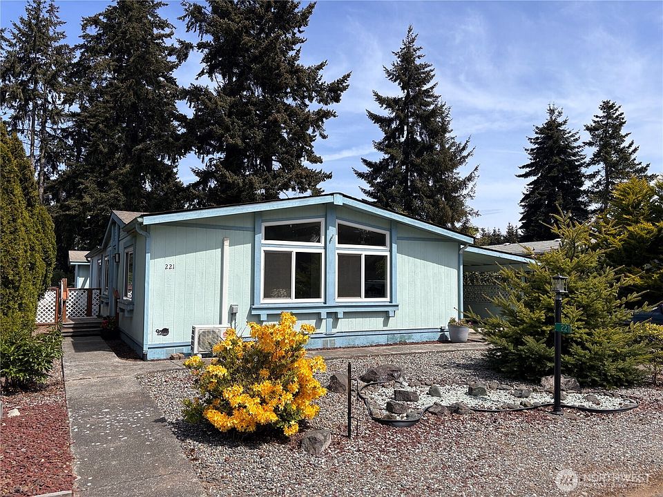 1st image of 221 Parkwood Boulevard
