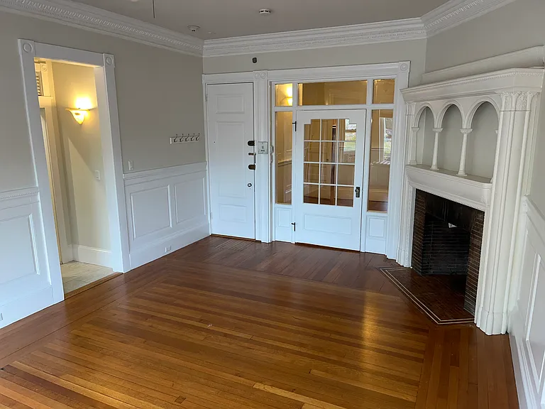 35 Bay State Rd #1R — Photo 4
