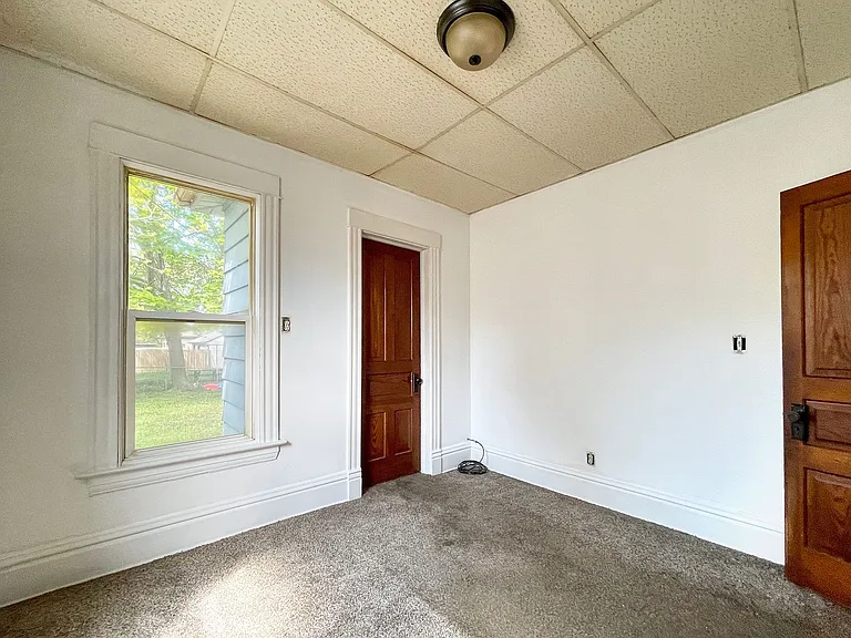 1116 Yout St — Photo 10