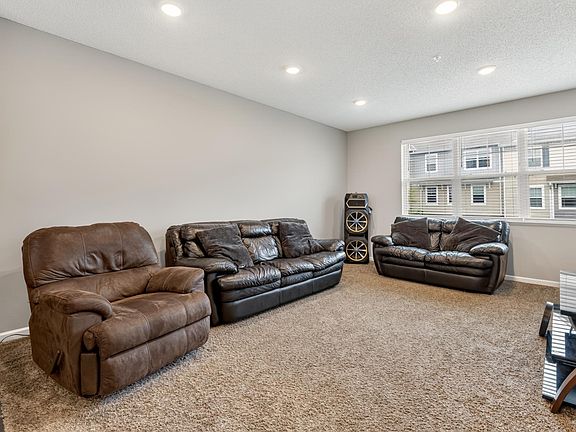 4th image of 1671 Windigo Ln