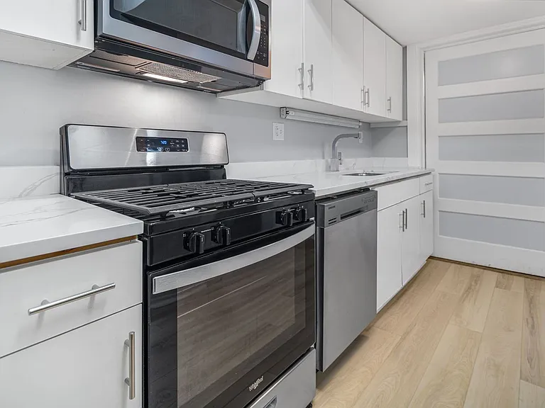 504 Stewart Ave — Photo 223