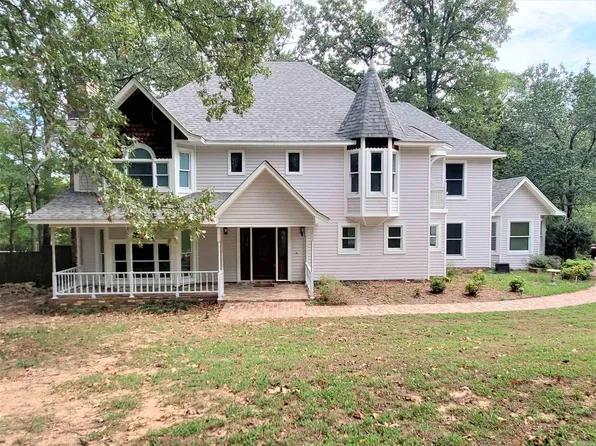 10 Tara Mount Dr, Jacksonville, AR 72076