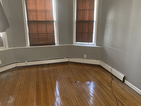 5th image of 40 N 16th St Floor 1