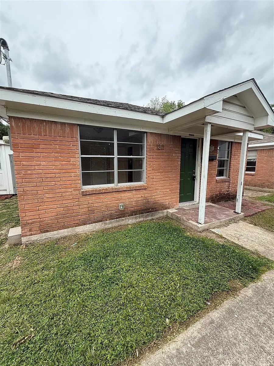 Building Photo - 1311 Malvern St