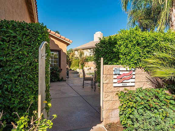 4th image of 45909 Spyglass Hill Dr