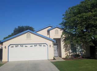 7018 Pine Forest Ct, Bakersfield, CA 93313