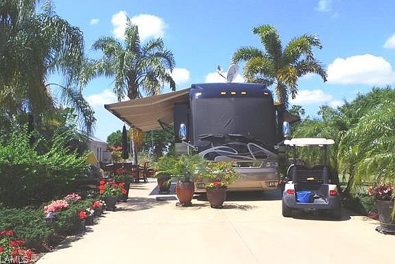 4th image of 3021 W Riverbend Resort Blvd
