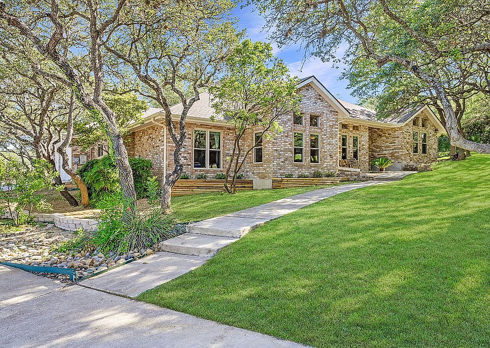 1st image of 2223 Estate View Dr