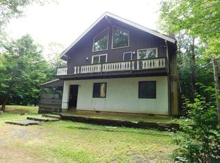 551 Cayuga Dr, Tobyhanna, PA 18466