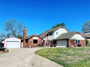 14 Crown Point, Shawnee, OK 74804
