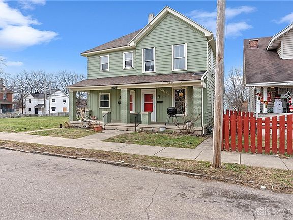 2nd image of 111 Grove Ave #109